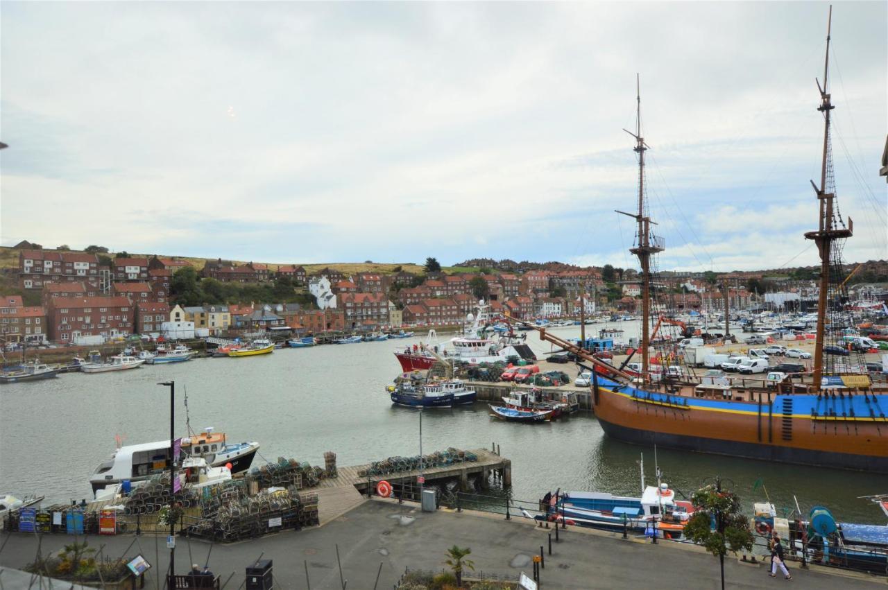 Harbour Penthouse Whitby Apartment Bagian luar foto
