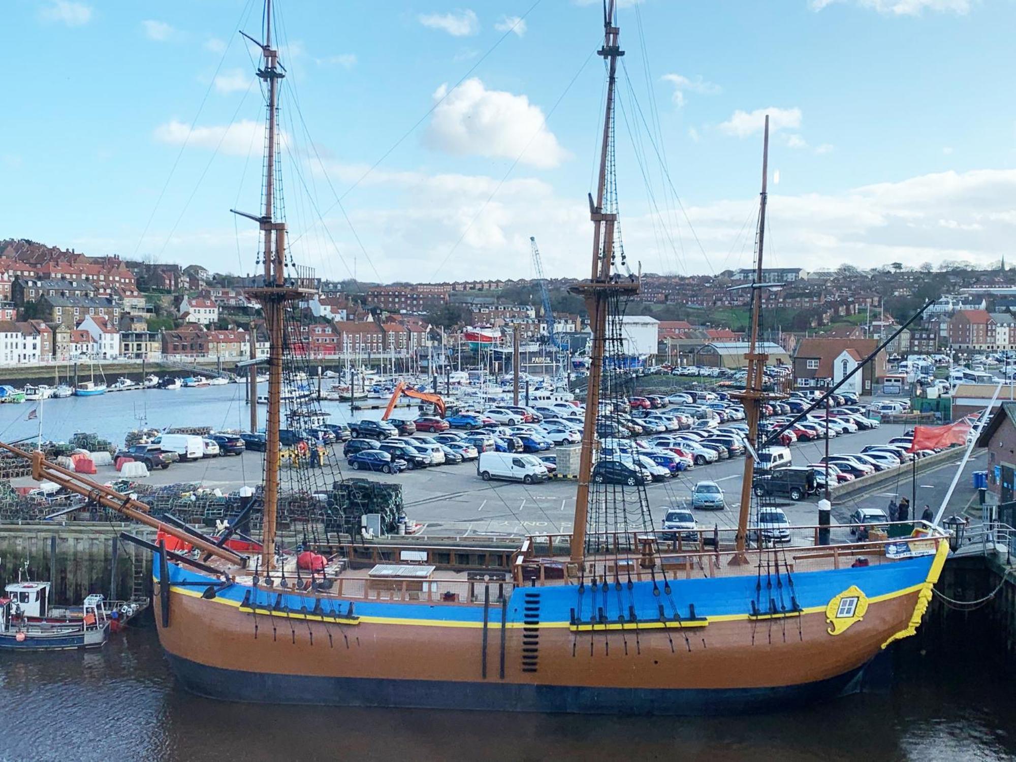 Harbour Penthouse Whitby Apartment Bagian luar foto