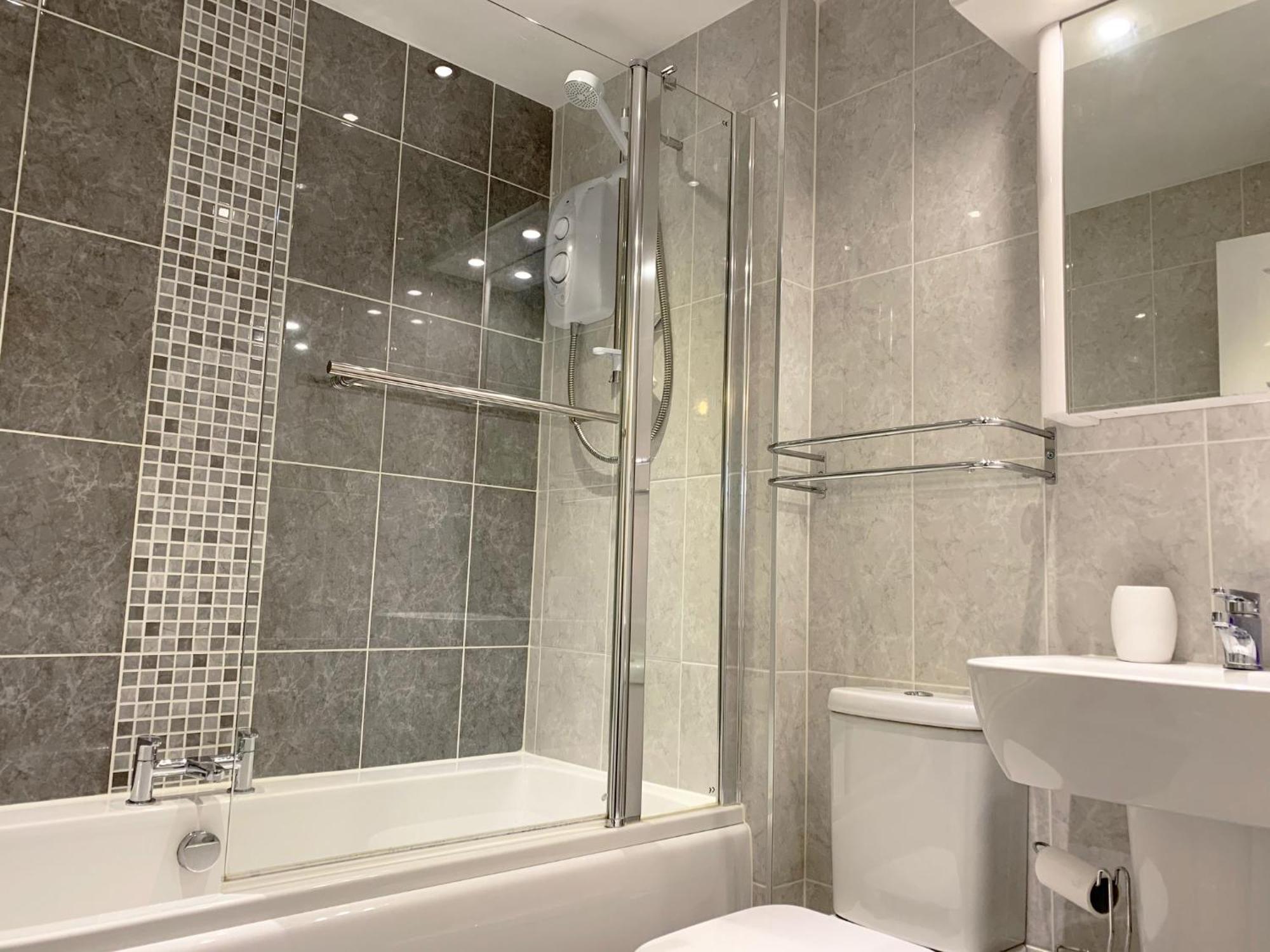 Harbour Penthouse Whitby Apartment Bagian luar foto